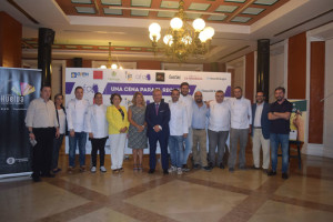 Foto de familia de la presentación.