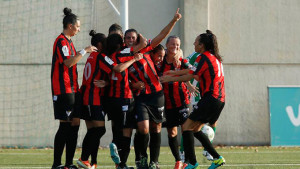 Las jugadoras del Sporting celebran uno de los goles anotados en Sevilla. / Foto: www.laliga.es.