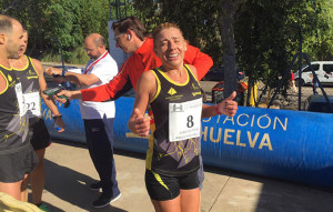 Concha Castillejo, ganadora de la prueba femenina. / Foto: Ayuntamiento de Jabugo.