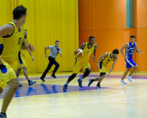 Complicada jornada para el CDB Enrique Benítez y el CB Juan en la Liga EBA. / Foto: www.andaluzabaloncesto.org/huelva.