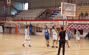 Gran triunfo del CB San Juan en el pabellón de Amate en Sevilla. / Foto: @cbsjuan.