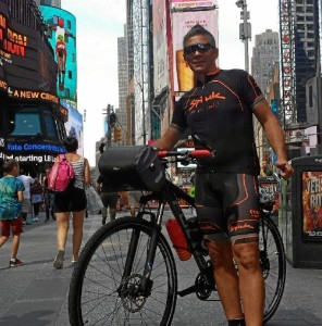 Quino Sánchez, un onubense aficionado al ciclismo al que le gusta superarse a sí mismo.