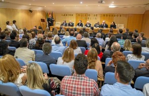 Los colegiados cumplen, así, con los requisitos legales para comenzar a desarrollar su carrera profesional. 