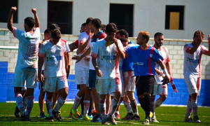 La Palma logró el triunfo en el derbi de la División de Honor Andaluza ante el Pinzón. / Foto: David Limón.