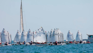 La falta de viento perjudicó a los regatistas del Real Club Maritimo y Tenis Punta Umbría en la prueba en Málaga.