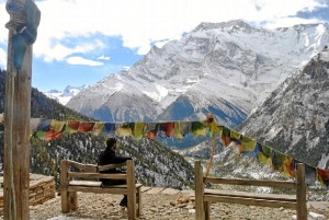 El onubense Nepal,  haciendo el trekking del circuito de los Annapurnas, en el Himalaya. 