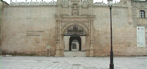 Ha estudiado Ingeniería Civil a la Universidad de Burgos.