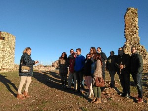 Visita del alcalde de Aroche, Antonio Muñiz, y técnicos turísticos.