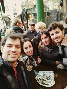 En Borouhg Market con un compañero de la universidad y sus parejas.