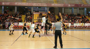 El CDB Enrique Benítez necesita ganar al Forus Medacbasket este domingo.