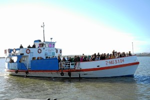 Los Reyes Magos llegaron en barco a Ayamonte.