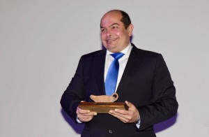 Antonio recogió el premio a la Superación en la Gala de la Discapacidad.