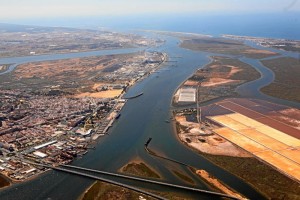 Panorámica del Puerto de Huelva.