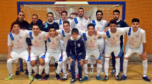 Componentes del Smurfit Kappa en el partido amistoso ante el Betis.