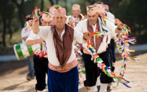 La Danza de los Palos de Villablanca volverá a abrir el Festival el jueves.