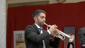 El isleño comenzó sus estudios de trompeta en la Banda de Música de localidad natal.