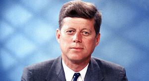 Entre otros detalles poco conocidos de su trayectoria se encuentra el haber sido directora del Cuerpo de Paz fundado por John F. Kennedy. / Foto: wmd.com