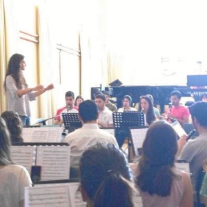 La onubense se encuentra centrada en la composición de piezas electrónicas. 