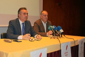 En la foto están el alcalde, Manuel García Félix, y el concejal de Cultura, Pablo Andrés García.