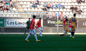 El Decano supo mantener a raya al cuadro pimentonero. / Foto: @realmurciacfsad.