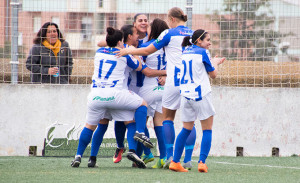 Un gol de Martín-Prieto clasificó al Sporting para la final de la Copa de Andalucía.