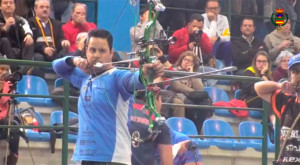 El tirador del Asirio, en un momento de su participación en el torneo.