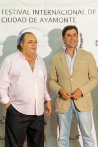 Aguilera junto al alcalde ayamontino.