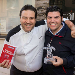 Alberto de Paz, junto a Xanty Elías.