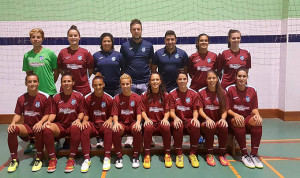 Componentes del CD Onuba 2014 Autoparts Huelva Femenino, subcampeonas de la Liga de Sevilla.