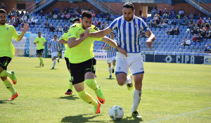 Antonio Núñez, uno de los más incisivos del Recre en el partido ante el Córdoba B. / Foto: Pablo Sayago.