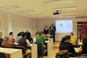 Un momento de la inauguración del curso de formación continua para experto contable en la sede Colegio de Economistas de Huelva.