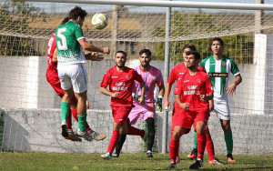 La Palma y Olímpica protagonizan un atractivo derbi en la División de Honor Andaluza. / Foto: Antonio Alcalde.