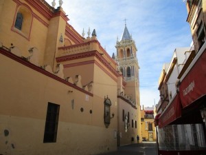 Alguna de sus obras se encuentra en la Iglesia de Santa Ana de Triana. / Foto: tripAdvisor.