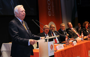 José Luis García Palacios, tras recibir el premio, hizo un repaso de los hitos más importantes de la transformación de Huelva y de lo que falta por hacer.