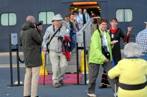 Los cruceristas, a su llegada a la capital onubense.