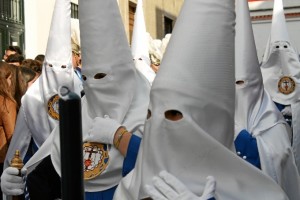 Alrededor de 250 nazarenos acompañarán a la cofradía este Martes Santo.