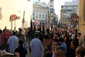 La mayoría de los hermanos que procesionan, pertenecen o han pertenecido al Colegio de las Agustinas.