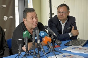 El acto ha tenido lugar en la Feria del Libro. / Foto: Manu Rodríguez. 