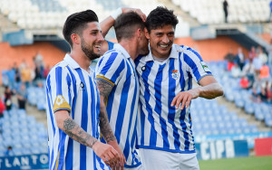 Los jugadores del Recre celebran el tanto que valió un empate más que merecido. / Foto: Pablo Sayago.