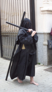 Es una de las hermandades más sobrias de la Semana Santa onubense.