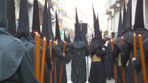 La calle Rábida se hizo silencio.