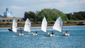 Los vientos suaves del Sur fueron los idóneos para disfrutar de una excelente regata.