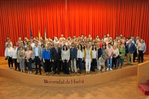 Foto de familia del acto de María Antonia Peña. 