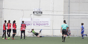 Anna Reina, satisfecha con su debut en el equipo onubense. / Foto: www.recre.org.