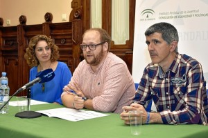 Presentación de los campos de trabajo del IAj en Huelva. / Foto: Manu Rodríguez.