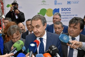 Declaraciones de Rodríguez Zapatero a los periodistas. / Foto: Manu Rodríguez.