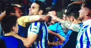 Alegría de los jugadores del Recre una vez finalizado el partido y confirmada la permanencia. / Foto: Pablo Sayago.