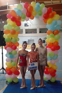 Lucía Paiseo, Ángela Robles y Clara Garrido, representantes del Rítmico en Almodóvar del Río.