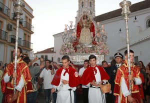 Procesión de la Virgen. / Foto: Radio Cartaya / Carmelo Ponce. 