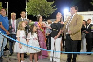 9.Momento en el que quedaba inaugurada la velada con el encendido oficial de la portada de las fiestas sanjuanistas.